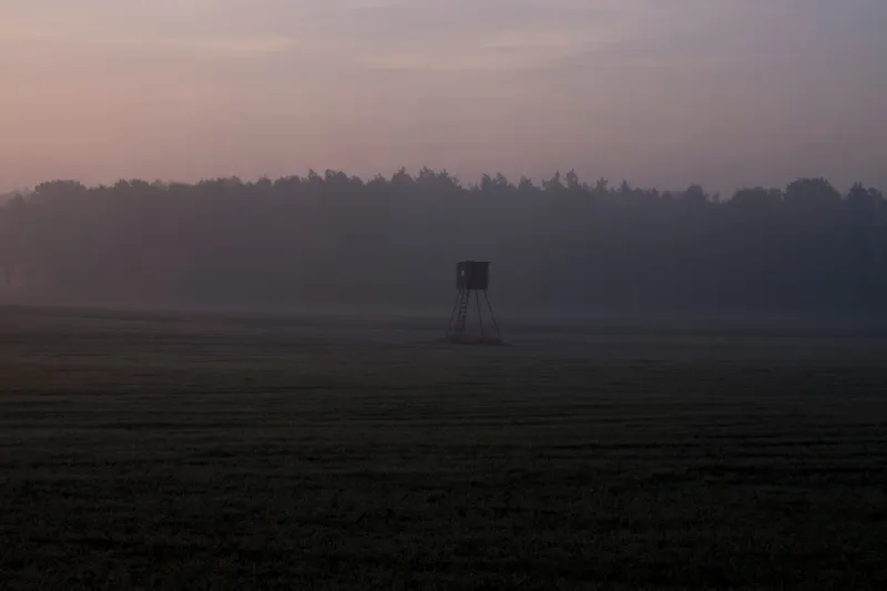Clock In Early, Pay Less: The Off-Peak Playbook for Shooting Ranges and Hunting Lodges